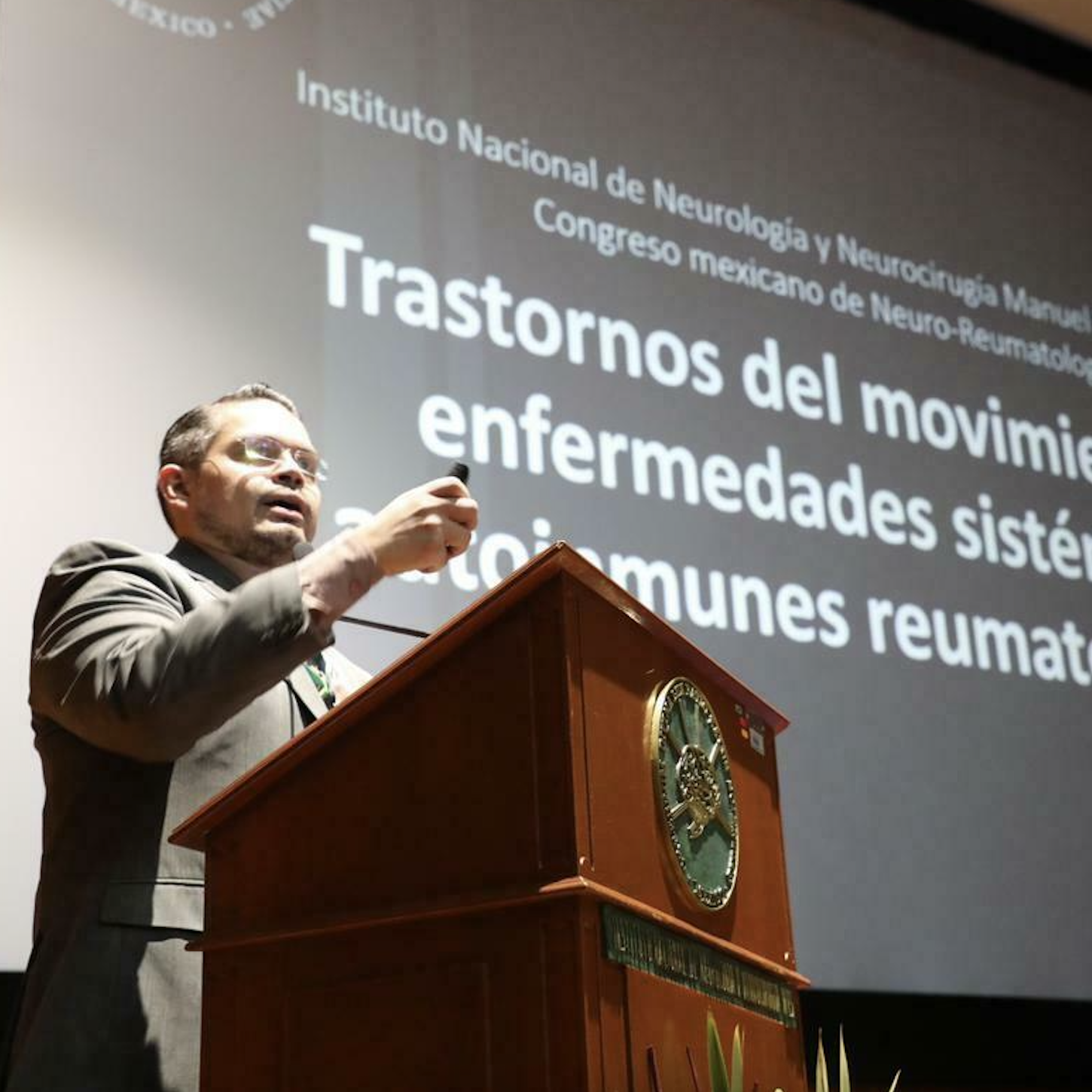 doctor, salud, Eduardo Argüelles González, Parkinson, CDMX, México, movimiento, neurólogo, internista, enfermedades neurodegenerativas